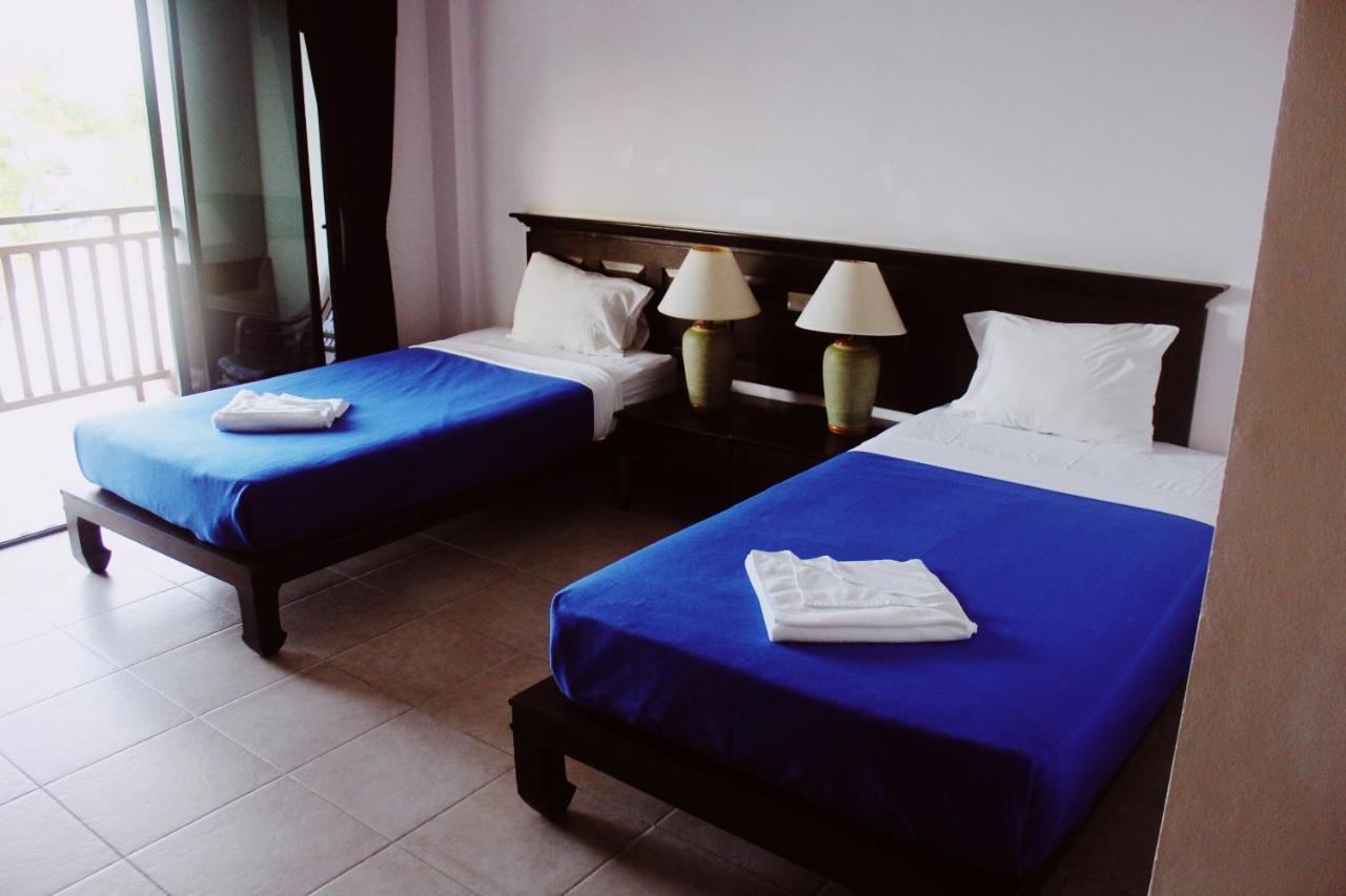 Хостел Bodega Phuket Patong (Adults Only) Экстерьер фото