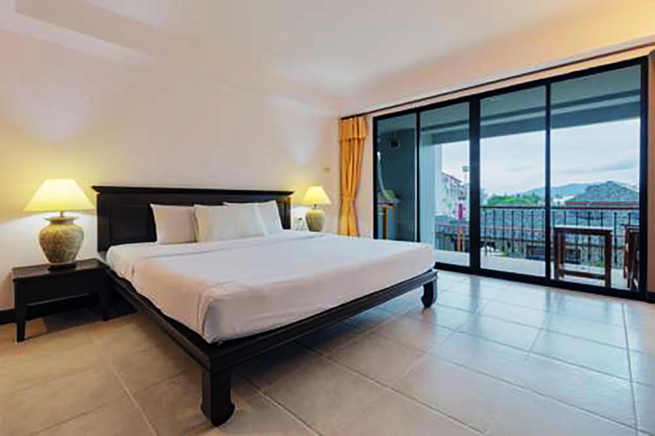 Хостел Bodega Phuket Patong (Adults Only) Экстерьер фото