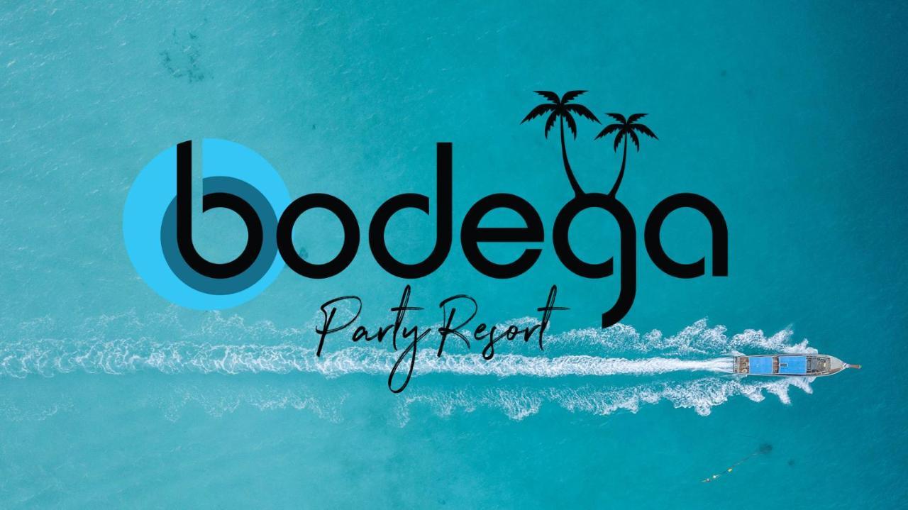 Хостел Bodega Phuket Patong (Adults Only) Экстерьер фото