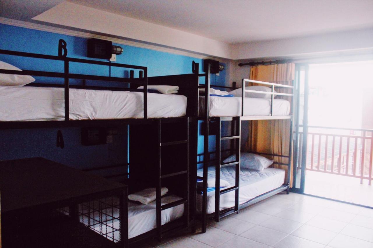 Хостел Bodega Phuket Patong (Adults Only) Экстерьер фото