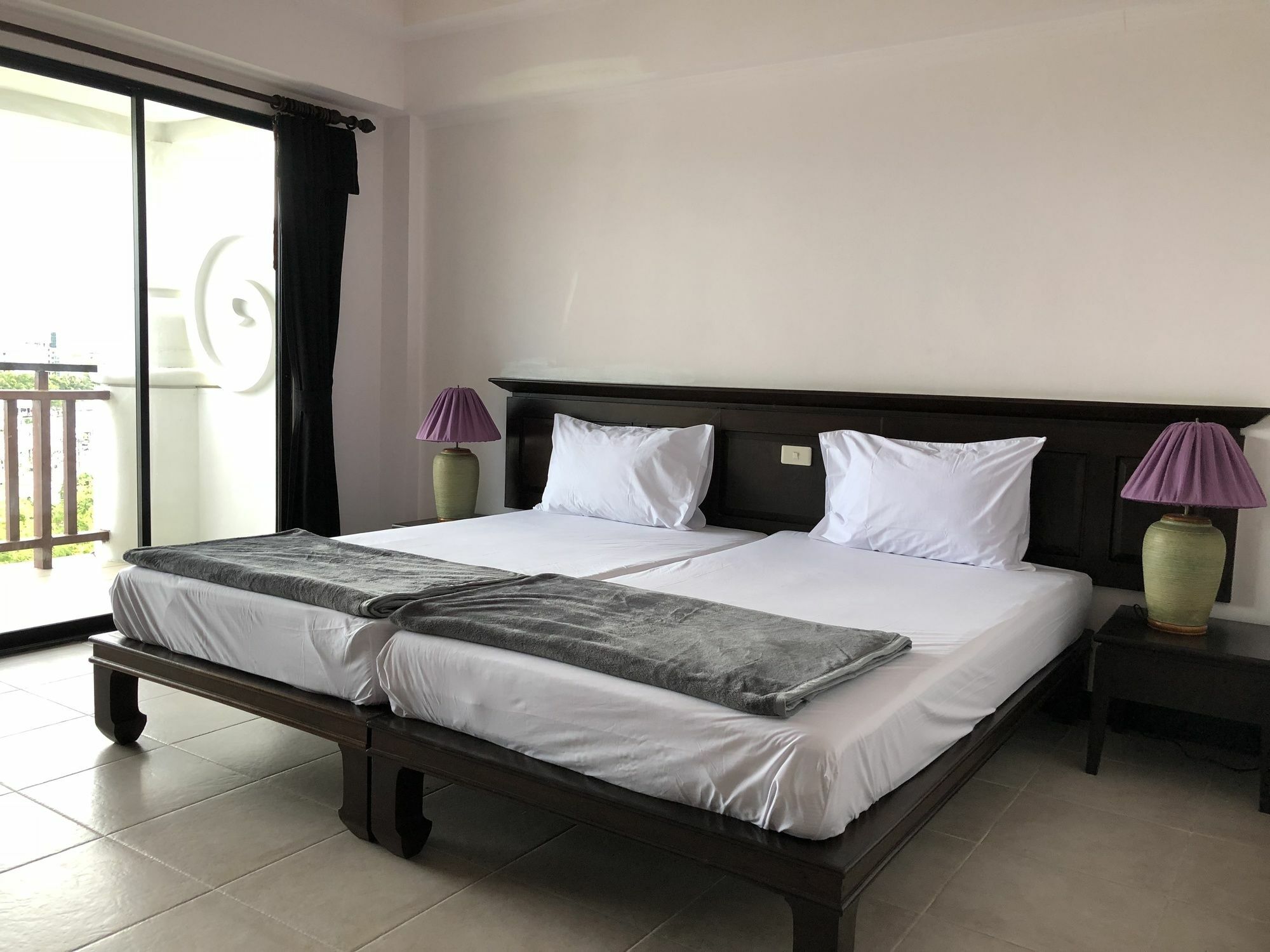 Хостел Bodega Phuket Patong (Adults Only) Экстерьер фото